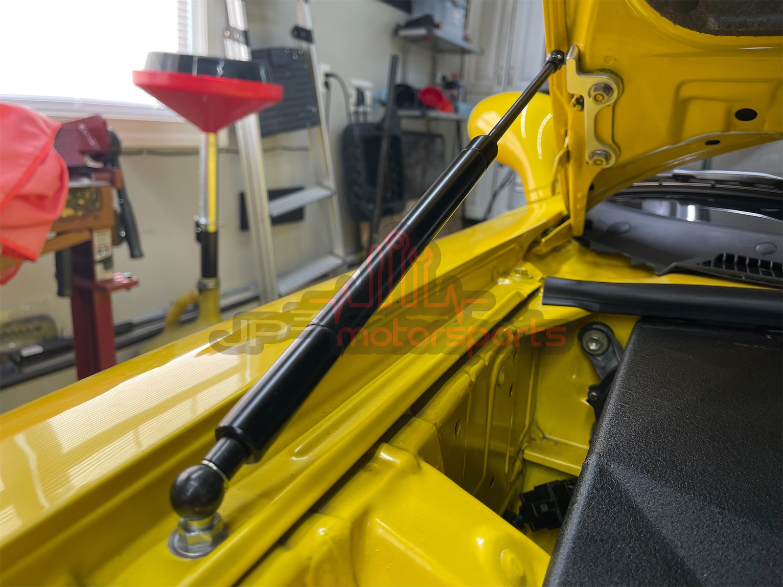 Mazda RX7 FD3S Hood Strut Kit - Carbon/Lightweight