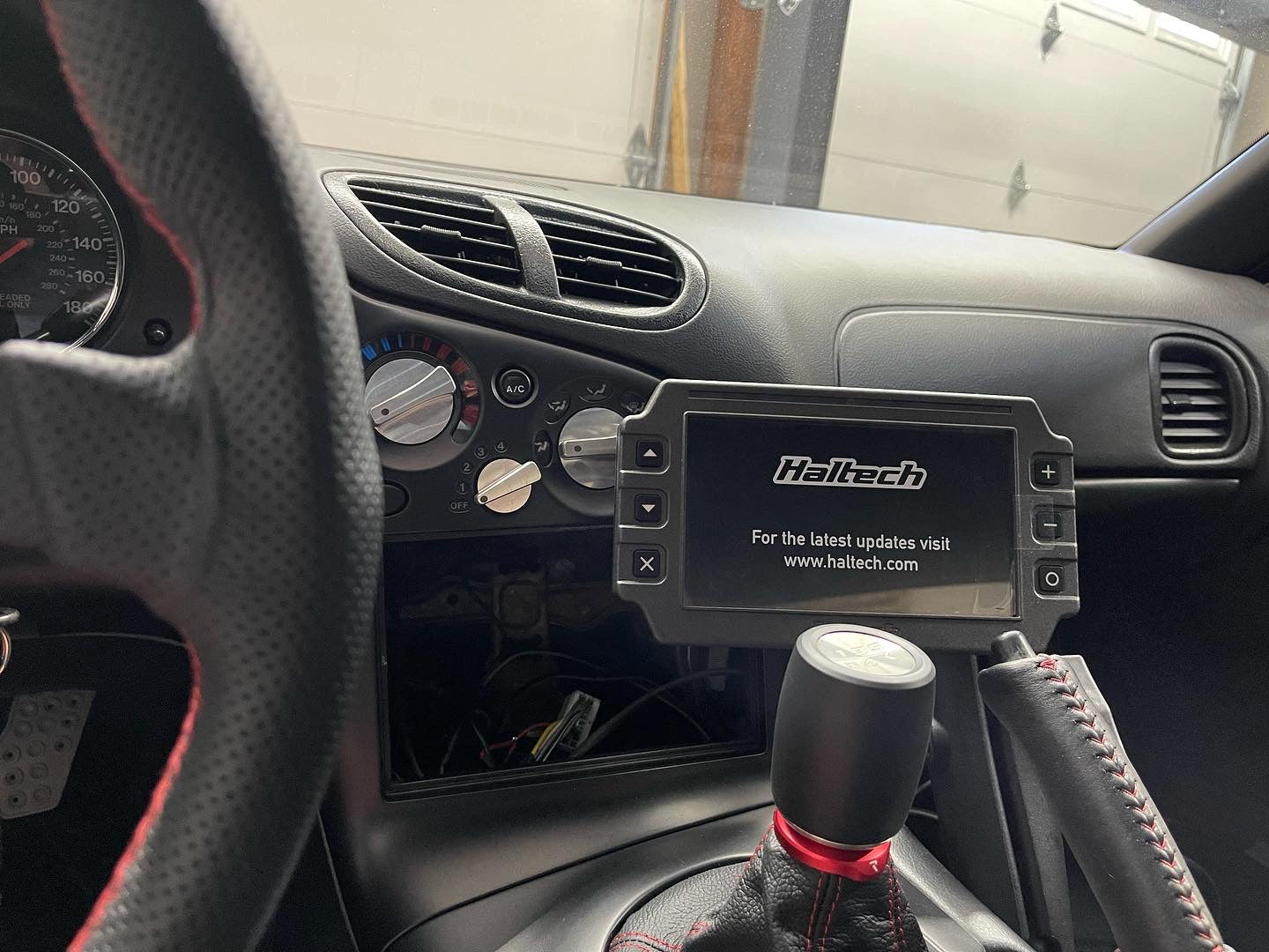 Haltech IC-7 Mounting Kit (without bracket)