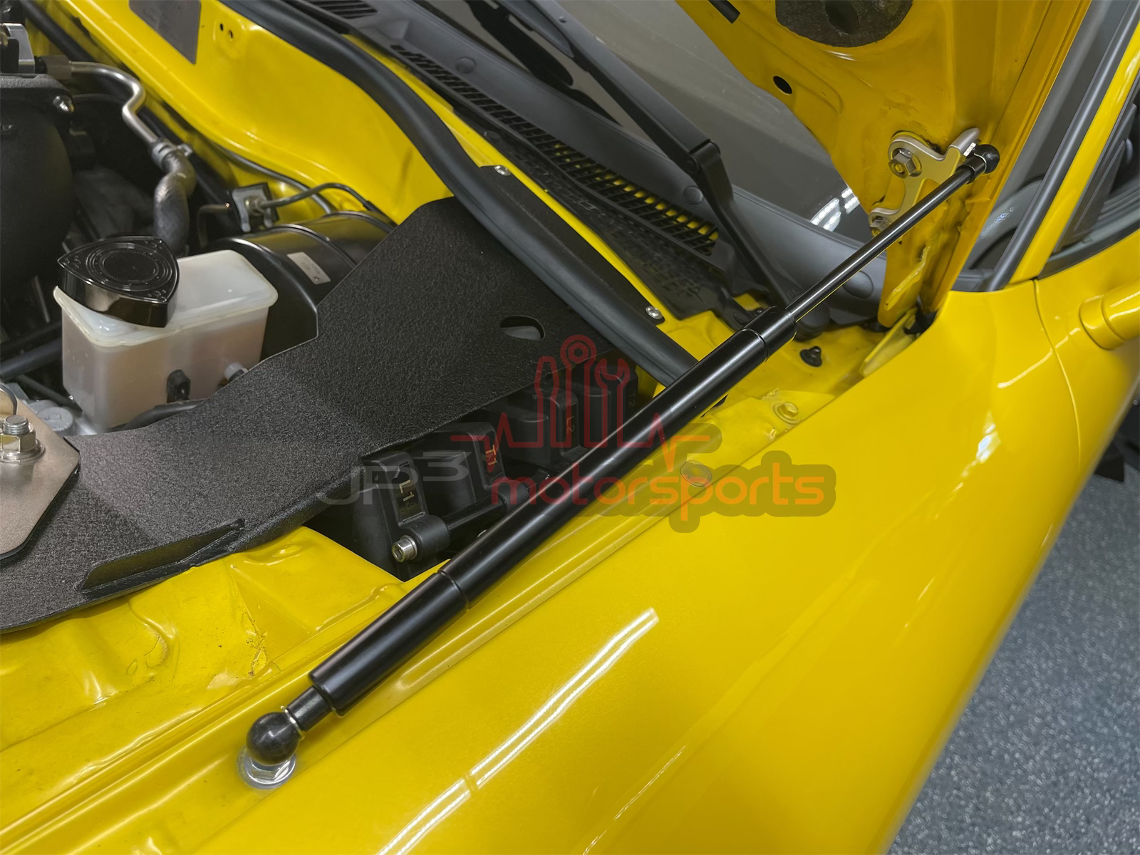 Mazda RX7 FD3S Hood Strut Kit - Carbon/Lightweight