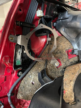Load image into Gallery viewer, Mazda RX7 FD3S Rear Speaker Bracket Set